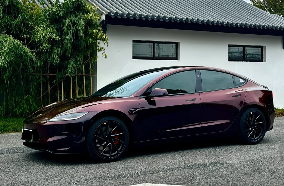 Flowing Black Charming Red(FYL-TPU304) Car TPU Color PPF